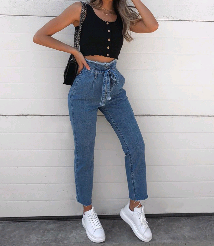 Eva | Hochtaillierte Jeans mit vorderem Schleifen-Gürtel-Detail
