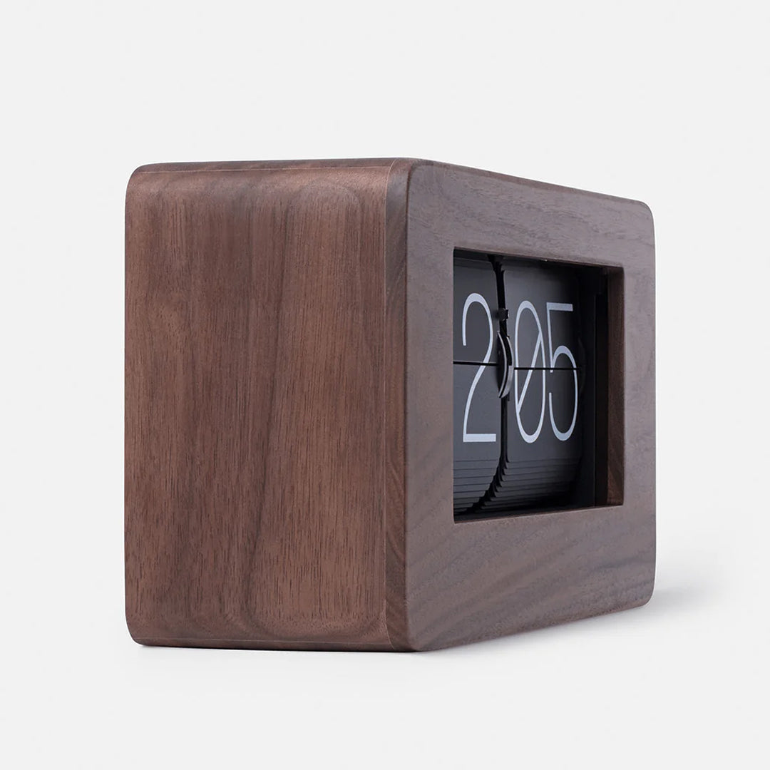 Elias | Handgefertigte Holz Flip-Uhr