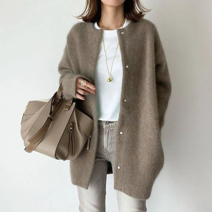 Manuela Jacke aus Marino-Wolloptik - stilvoll und weich