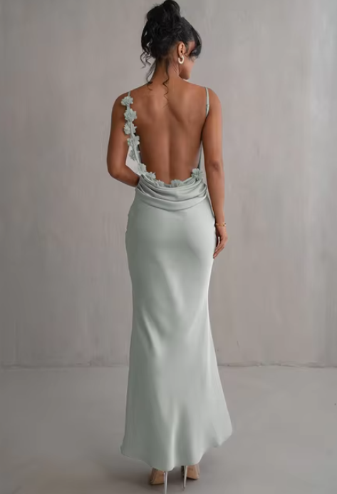 Marga | Modisches florales Kleid mit drapiertem Rückenausschnitt