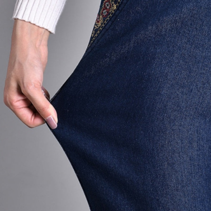 Damejeans med sidelommer og fuld elastisk linning