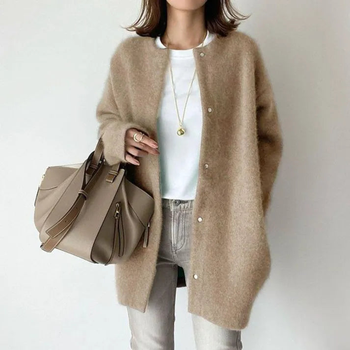 Manuela Jacke aus Marino-Wolloptik - stilvoll und weich